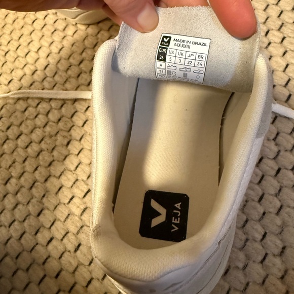 Veja V-10 sneakers - brand new - Picture 6 of 6
